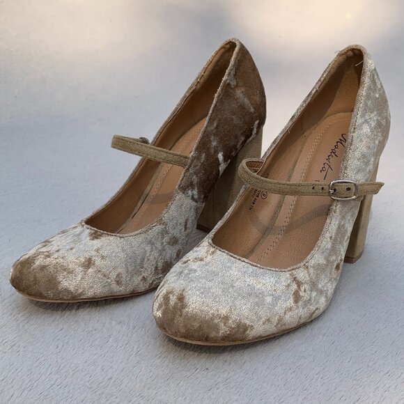 Modesta Carmeo-01 Crushed Velvet Mary Jane Style Block Heels - Picture 4 of 16